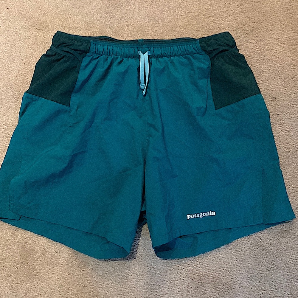 Patagonia mens small strider 5” shorts.